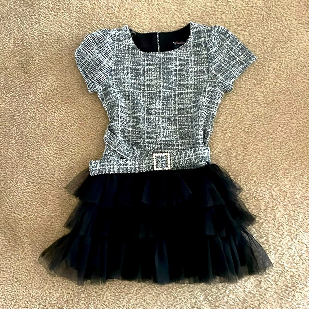 Beautiful kids dress (8) worn once